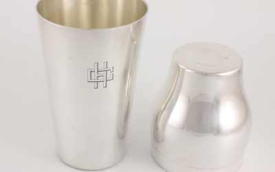 French Two Piece Shaker