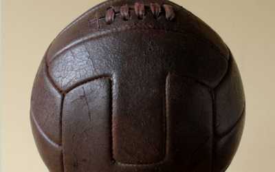 T H Panel Leather Football