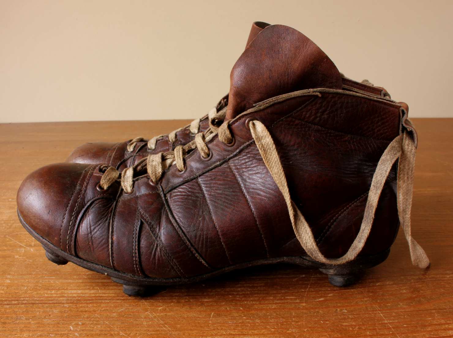 Vintage Football Boots With Leather Bar Studs. Soccer Shoes. c1950.