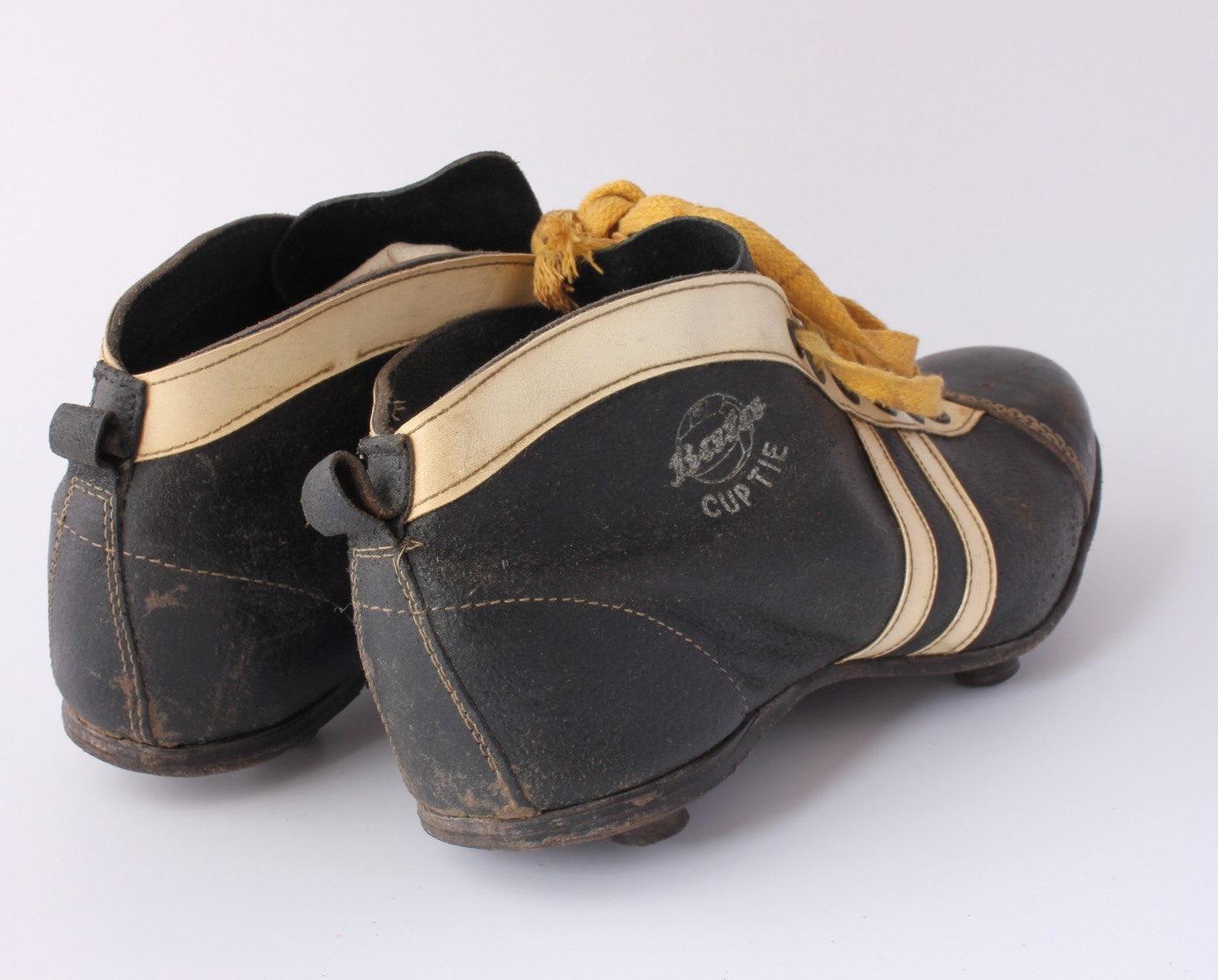 Bata Cup Tie Leather Football Boots. Old Soccer Cleats c1950.