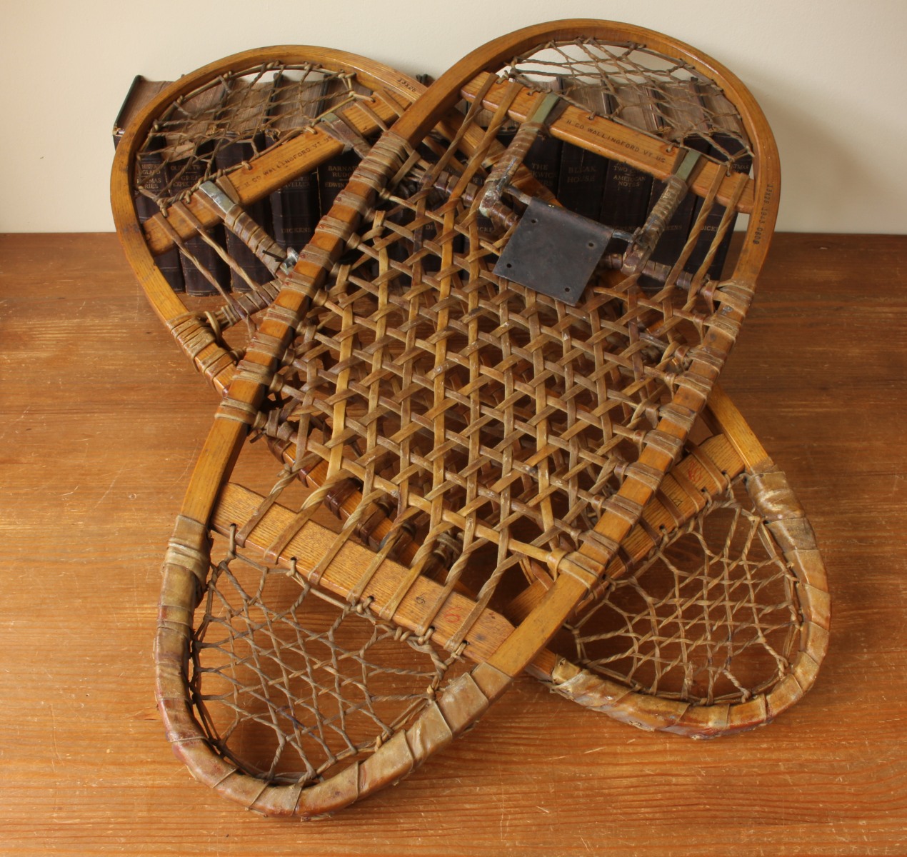 US WW2 AF H CO Wood Bearpaw Snowshoes Shoes. Snow, Ski Lodge, Chalet.