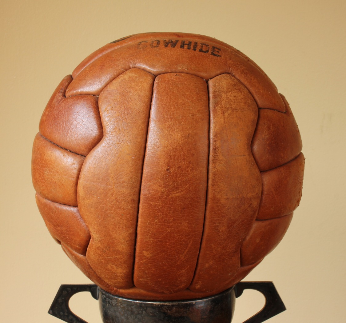 Champion Cowhide Leather 18 Panel Size 5 Football Soccer Ball c1950.