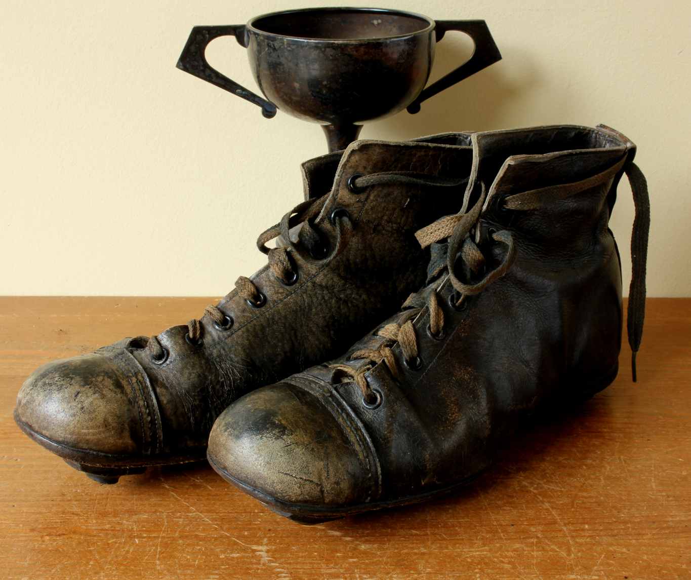 bargain football boots