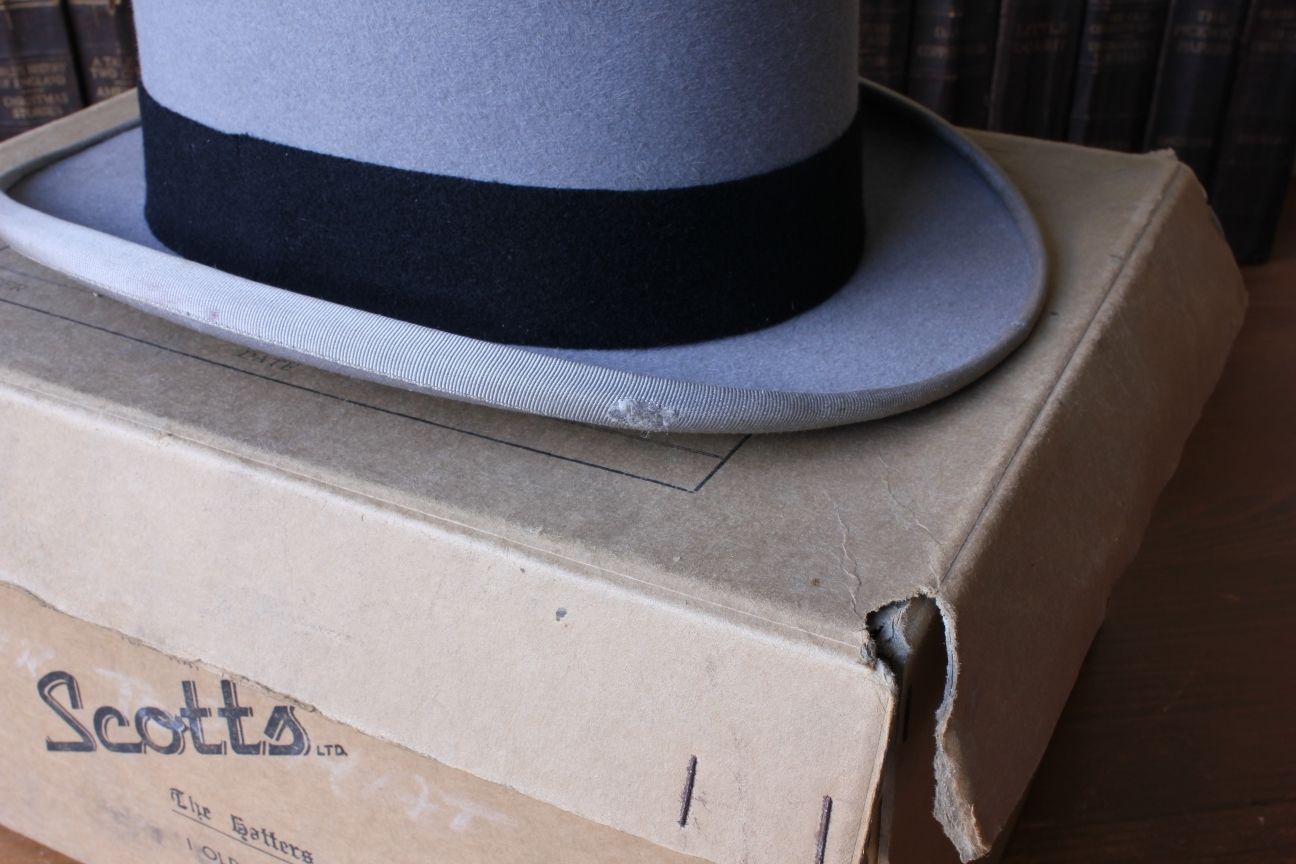 Silver Grey Top Hat by Scott & Co Extra Quality With Box. Size UK 7 1/8.