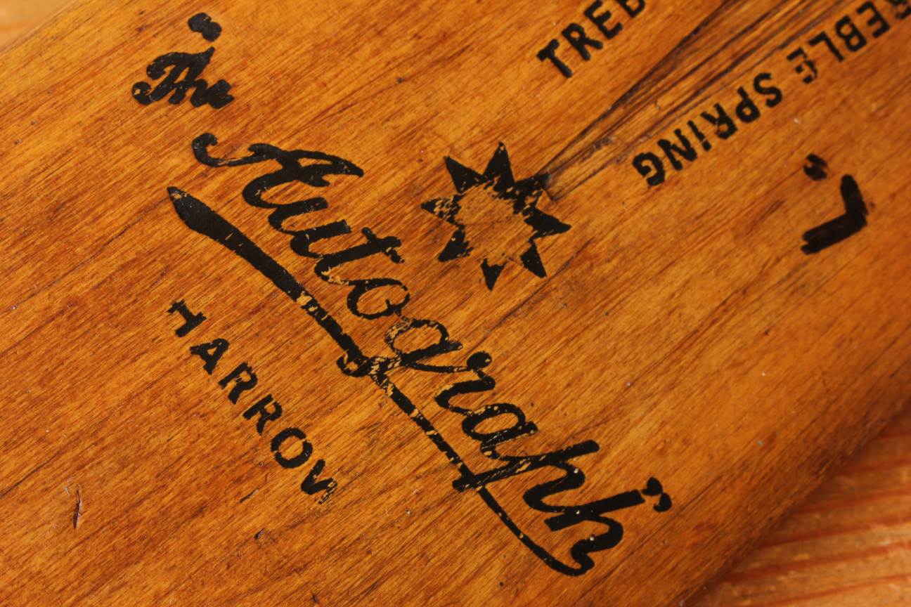 Vintage Gunn & Moore Autograph Made In England Willow Cricket Bat.