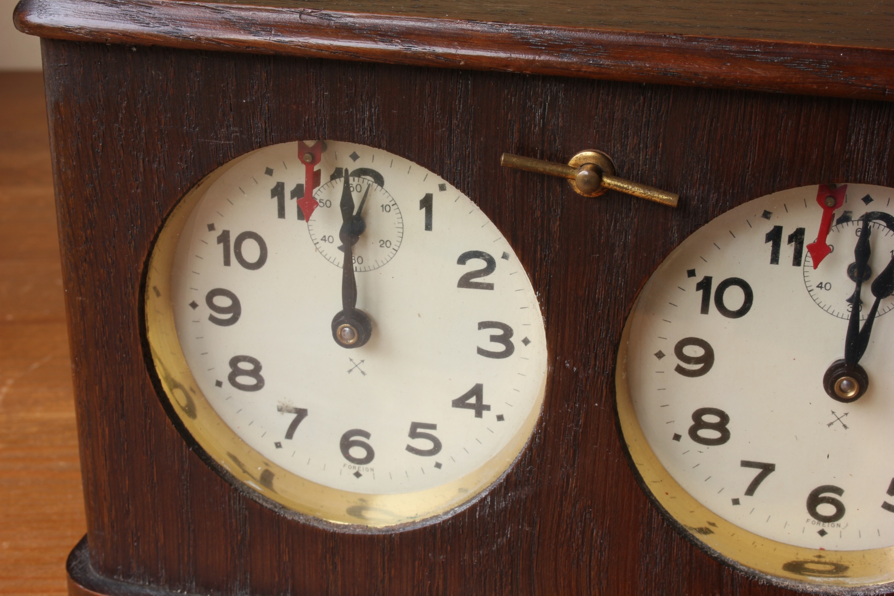 1920's German HAC Wooden Chess Clock Timer with Locking Wood Carry Case.