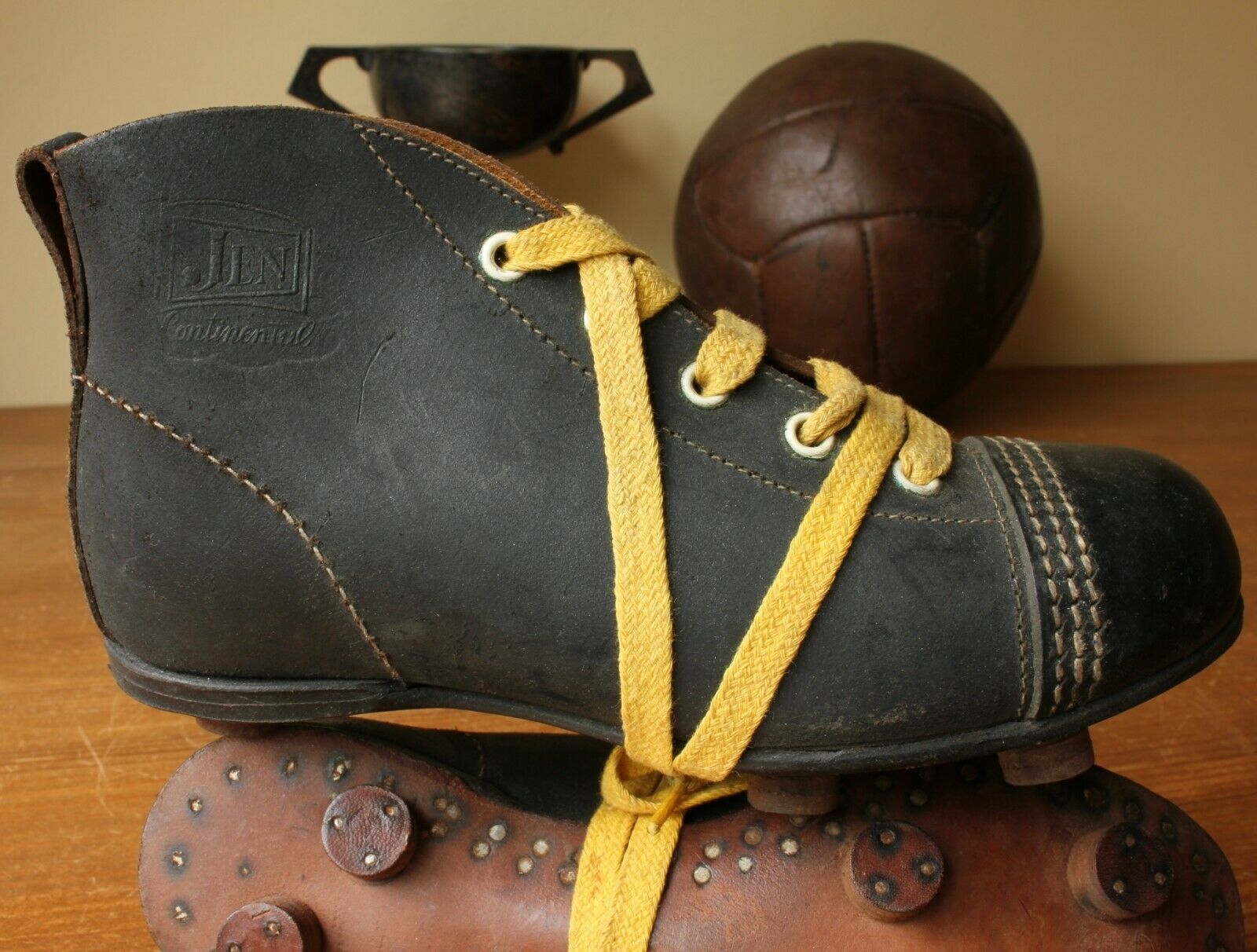 top dog football boots