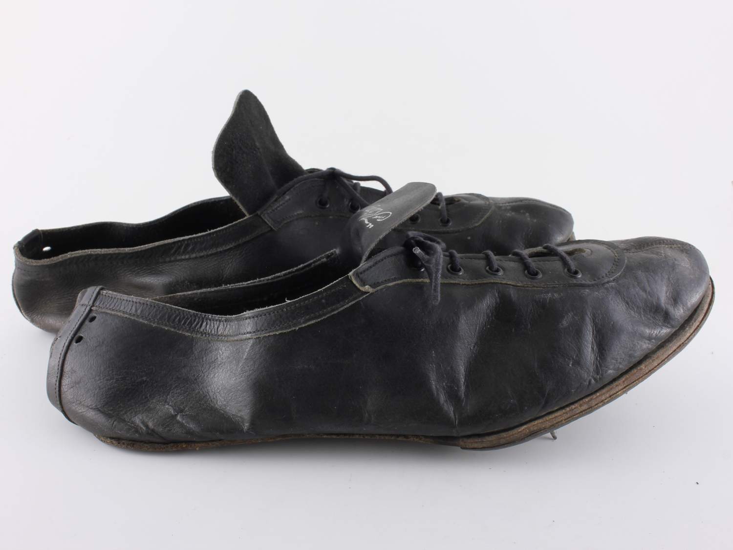 running spikes next day delivery