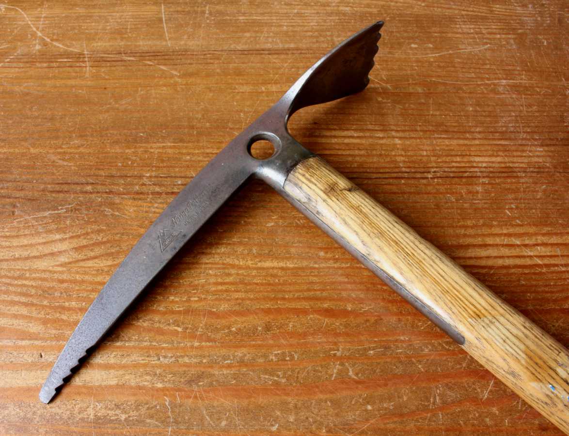 Stubai Austria Nanga Parbat Intersport Mountaineer's Climbing Ice Axe.