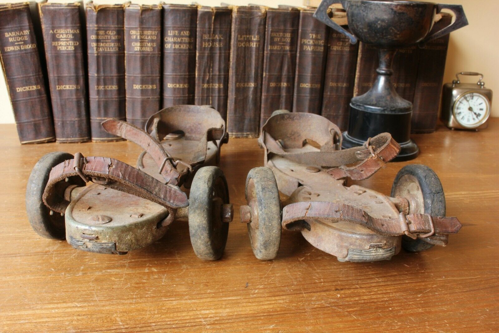 Vitesse Ski 3 Wheel Roller Skates. c1930 French Skating Boots.