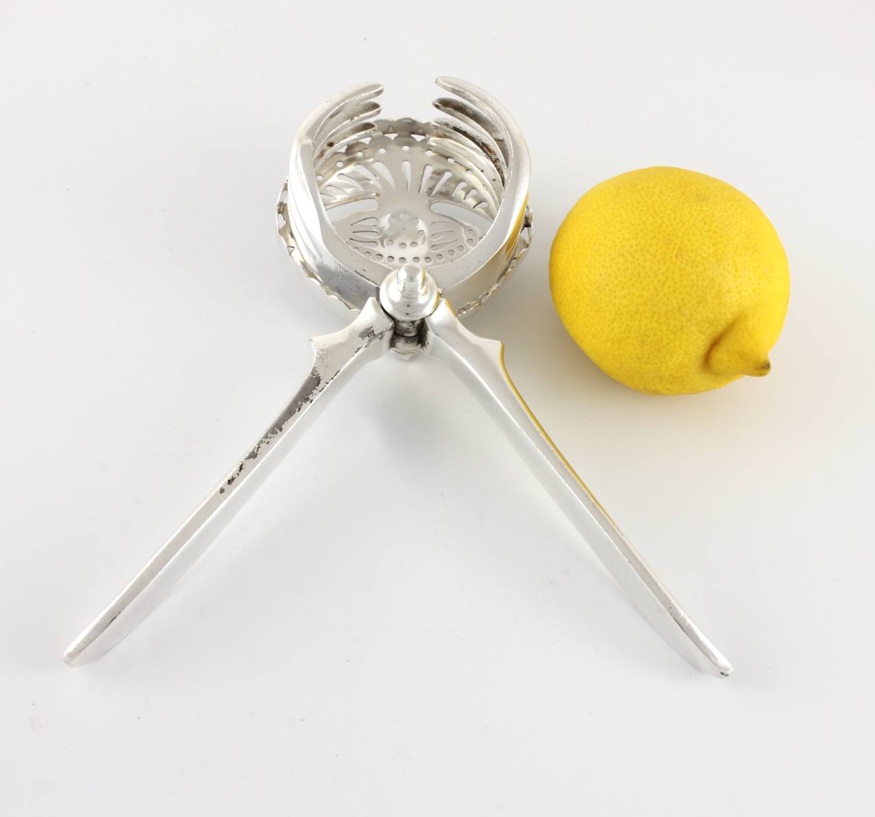 Silver Plate Lemon Squeezer Juicer. Citrus Press Cocktail Strainer c1930.