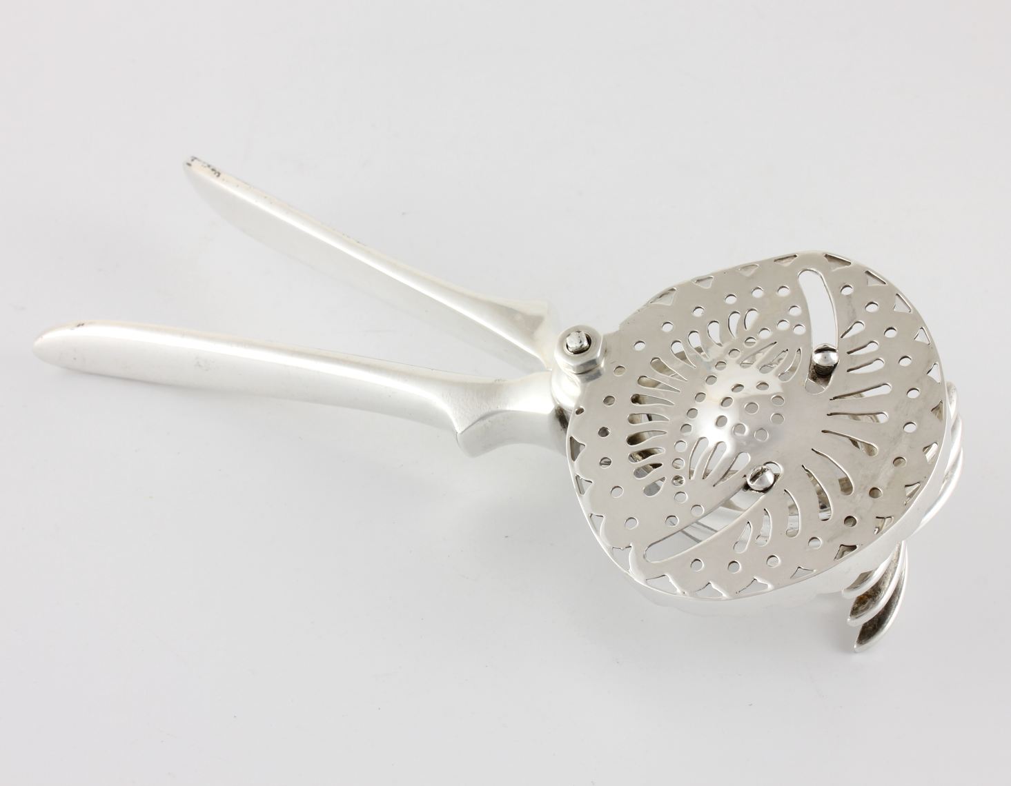 Silver Plate Lemon Squeezer Juicer. Citrus Press Cocktail Strainer c1930.
