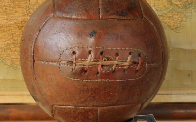 12 Panel Winner Football