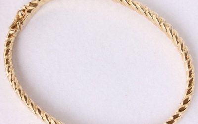 18ct Gold Bangle