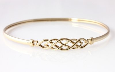 9ct Twist Bangle 