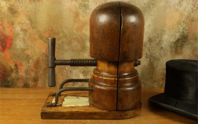 Antique Hat Sizer