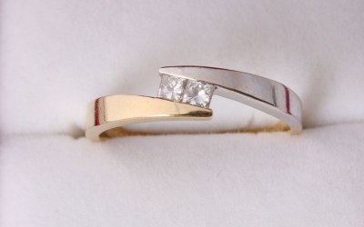 Bi Gold Crossover Ring