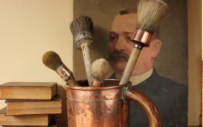 Brushes Pot