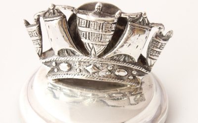 Naval Crown Menu Holder