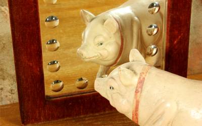 Velvet Antique Sorcerer Mirror