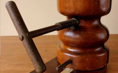 Wood Hat Stand Stretcher