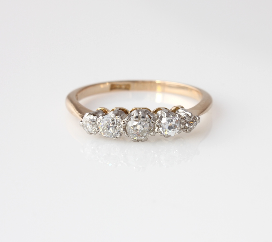 Old Cut Natural Diamond Five 5 Stone Eternity Ring 18 ct Gold. Size P 1/2.