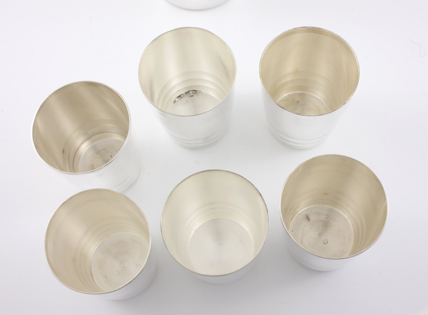 French Silver Plate Cocktail Shaker & 6 Beaker Set. Maison Barra c1930.