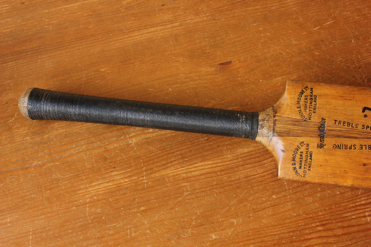 Vintage Gunn & Moore Autograph Made In England Willow Cricket Bat.