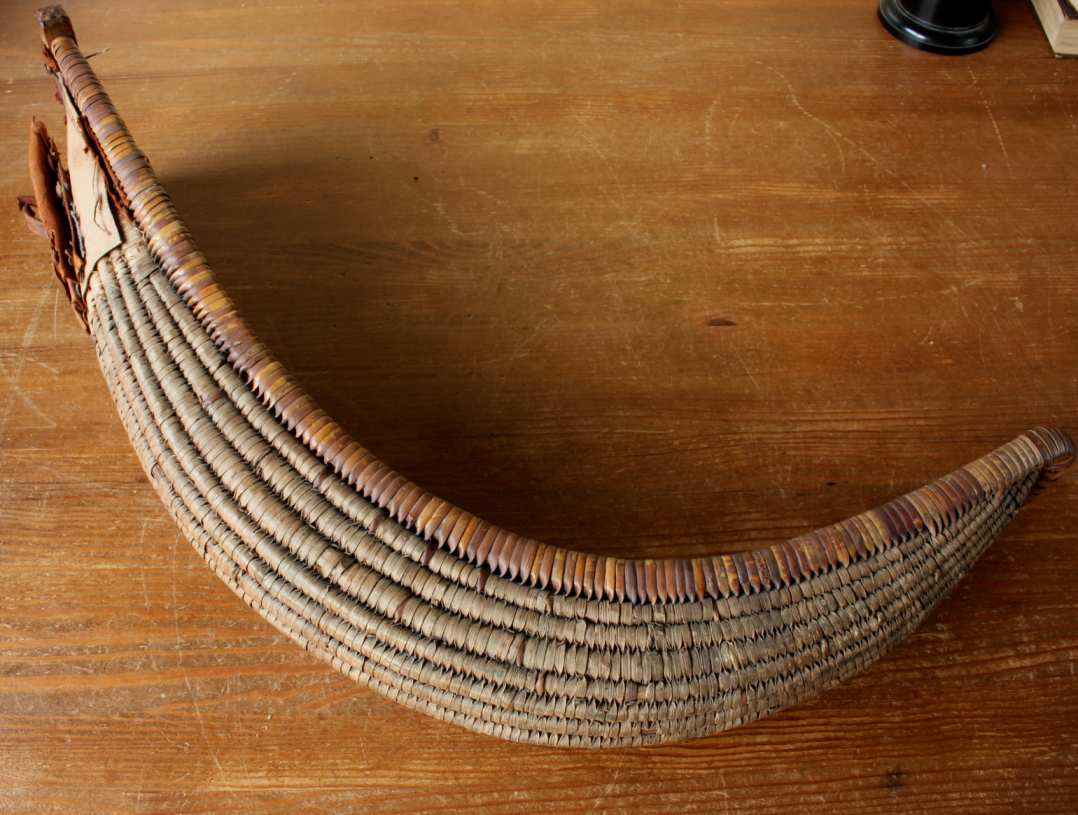 Wicker Cesta. Jai Alai. Basque Pelota. Long Basket Scoop Sports Glove.