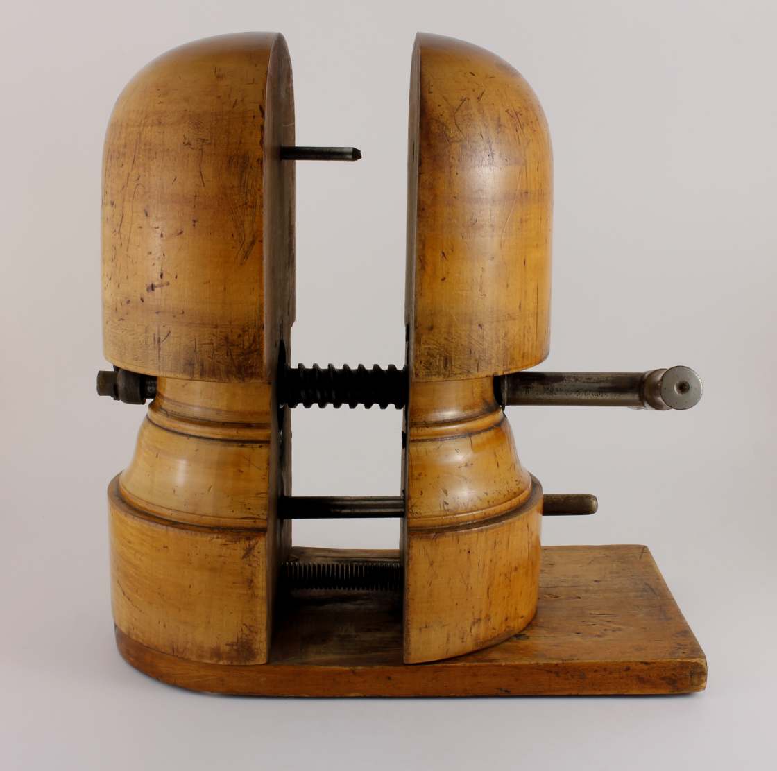 Adjustable Wooden Hat Stretcher Sizer. Milliner's Hat Display. c1900.