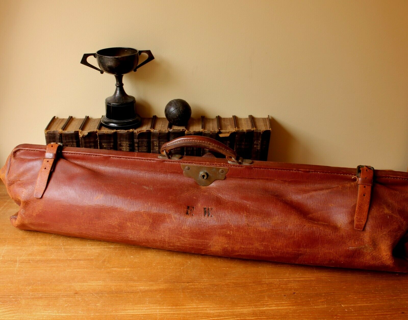 English Leather Cricket Kit Bag. Long Bat Carry Holdall. F.W.