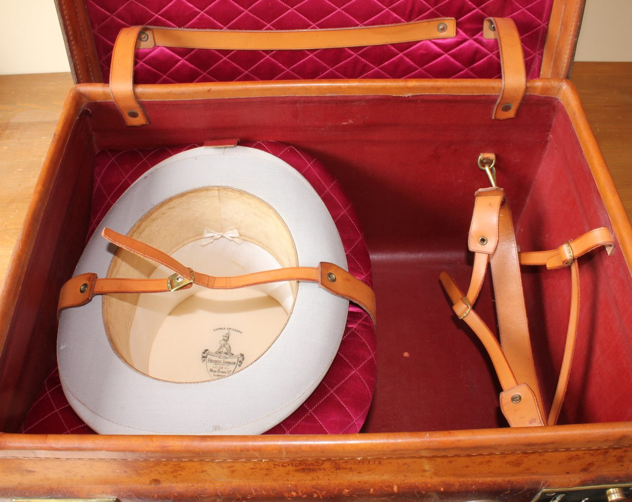 Antique Leather Top Hat Box Case. Large Size Travel Trunk. N Smith