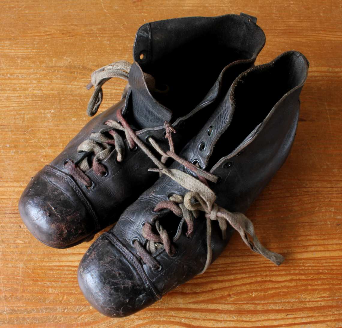 footy boots
